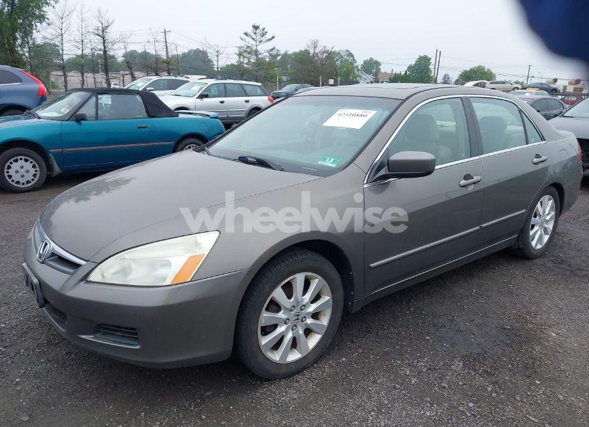 Photo 2 of 2007 Honda Accord 3.0 EX (VIN 1HGCM66547A006199)