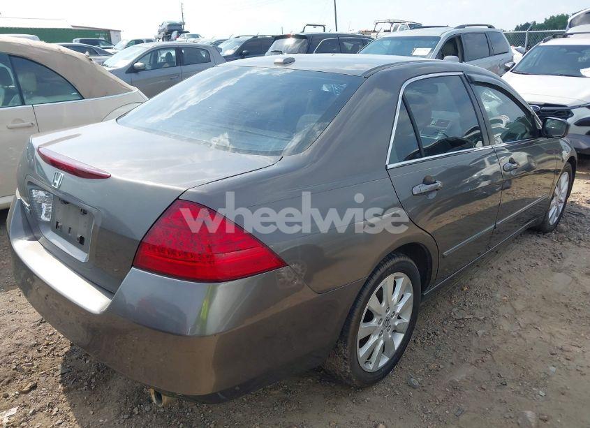 Photo 4 of 2007 Honda Accord 3.0 EX (VIN 1HGCM66547A006249)