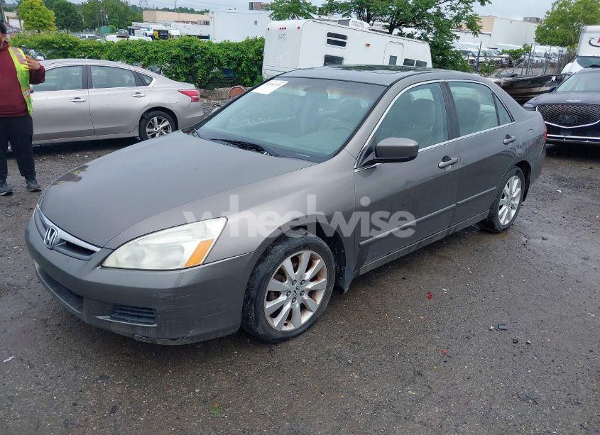 Photo 2 of 2007 Honda Accord 3.0 EX (VIN 1HGCM66547A022015)
