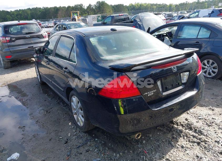 Photo 3 of 2007 Honda Accord 3.0 EX (VIN 1HGCM66547A051952)