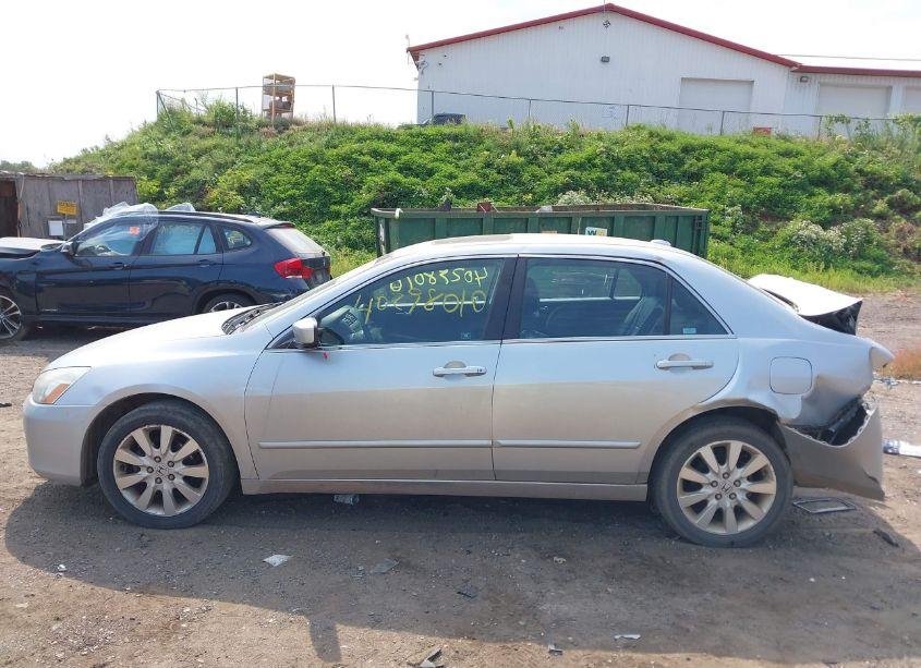 Photo 13 of 2007 Honda Accord 3.0 EX (VIN 1HGCM66547A053359)