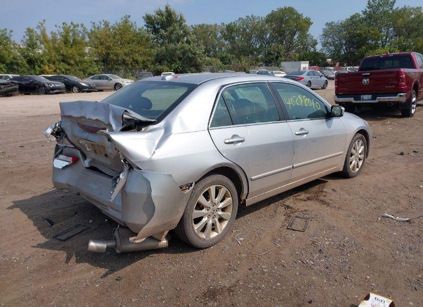 Photo 4 of 2007 Honda Accord 3.0 EX (VIN 1HGCM66547A053359)