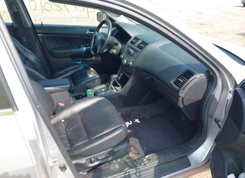 Photo 5 of 2007 Honda Accord 3.0 EX (VIN 1HGCM66547A053359)