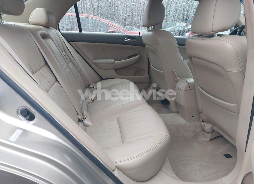 Photo 8 of 2007 Honda Accord 3.0 EX (VIN 1HGCM66547A090931)