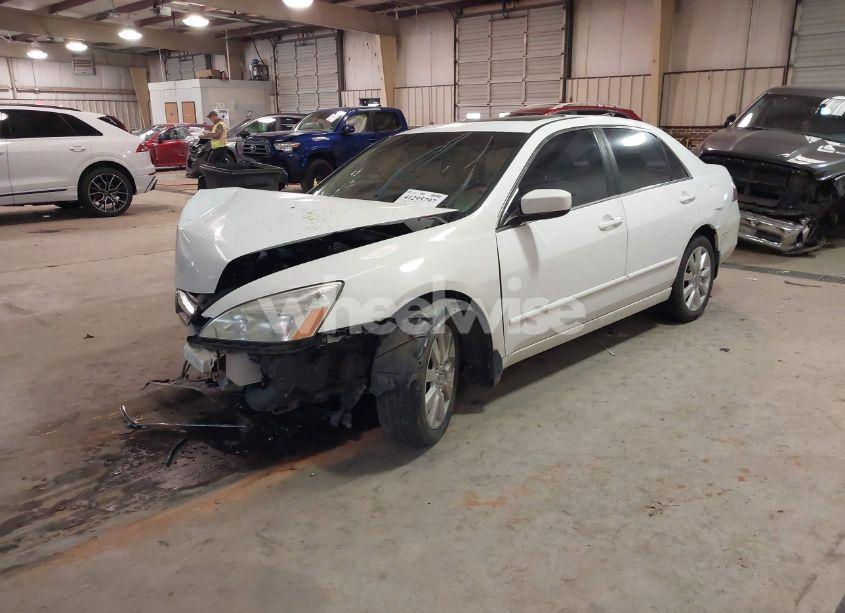 Photo 2 of 2007 Honda Accord 3.0 EX (VIN 1HGCM66547A099726)