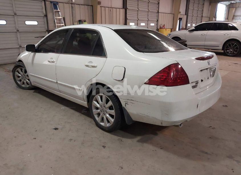 Photo 3 of 2007 Honda Accord 3.0 EX (VIN 1HGCM66547A099726)