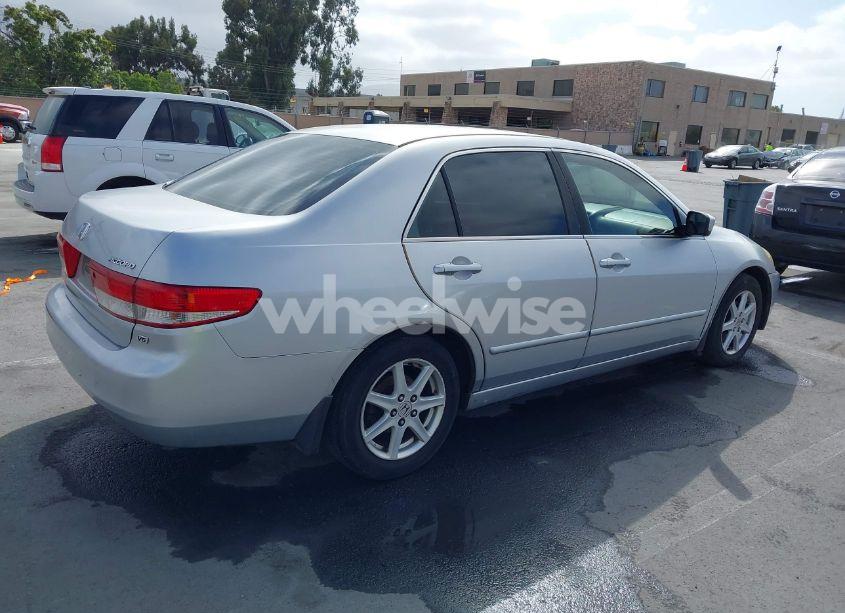 Photo 4 of 2003 Honda Accord 3.0 EX (VIN 1HGCM66553A080273)