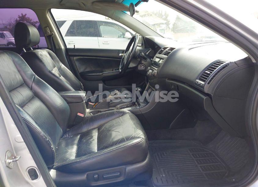 Photo 5 of 2003 Honda Accord 3.0 EX (VIN 1HGCM66553A080273)