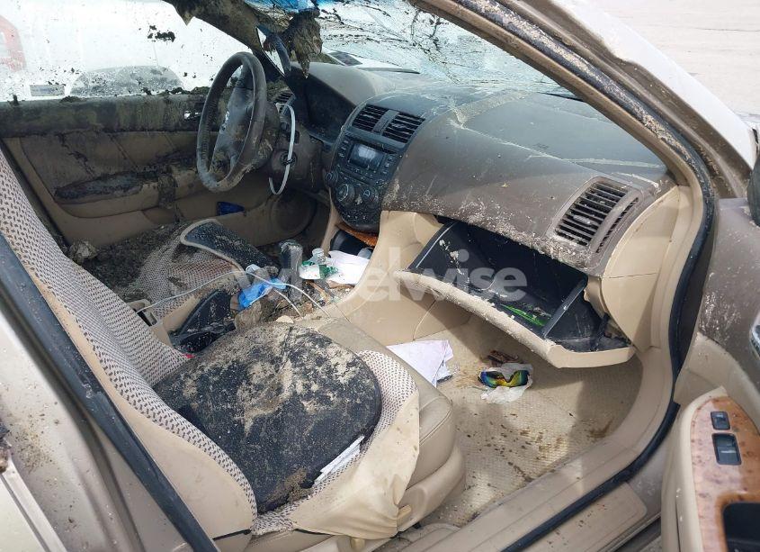 Photo 5 of 2003 Honda Accord 3.0 EX (VIN 1HGCM66553A086252)