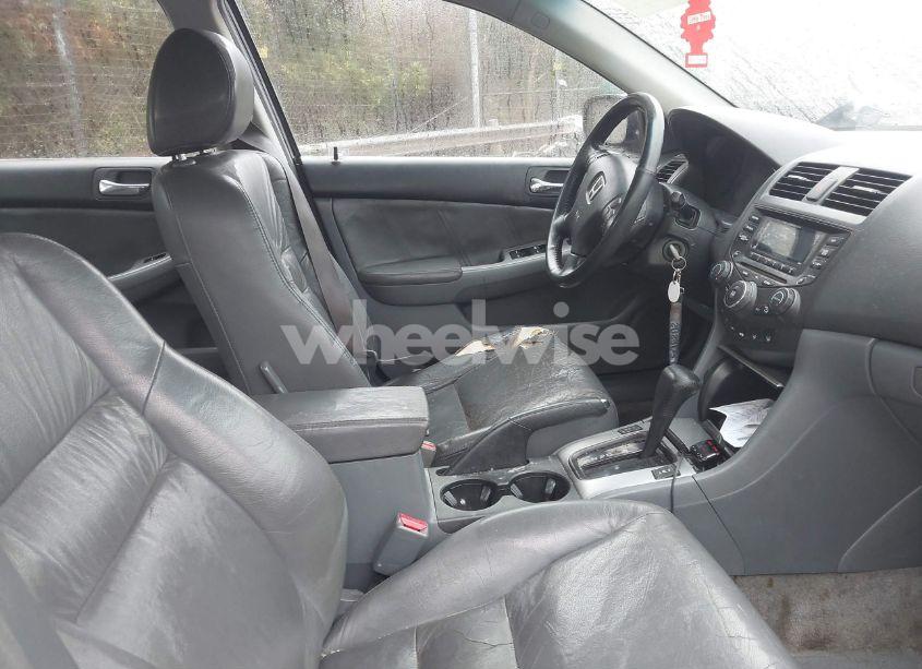 Photo 5 of 2003 Honda Accord 3.0 EX (VIN 1HGCM66553A091323)