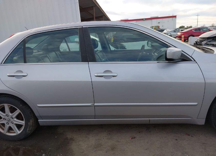 Photo 13 of 2003 Honda Accord 3.0 EX (VIN 1HGCM66553A098112)