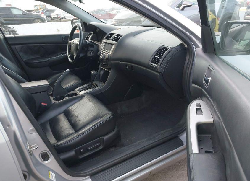 Photo 5 of 2003 Honda Accord 3.0 EX (VIN 1HGCM66553A098112)