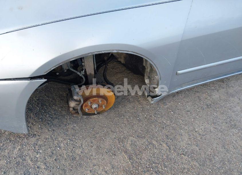 Photo 12 of 2004 Honda Accord 3.0 EX (VIN 1HGCM66554A013304)