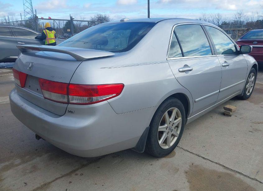 Photo 4 of 2004 Honda Accord 3.0 EX (VIN 1HGCM66554A065323)