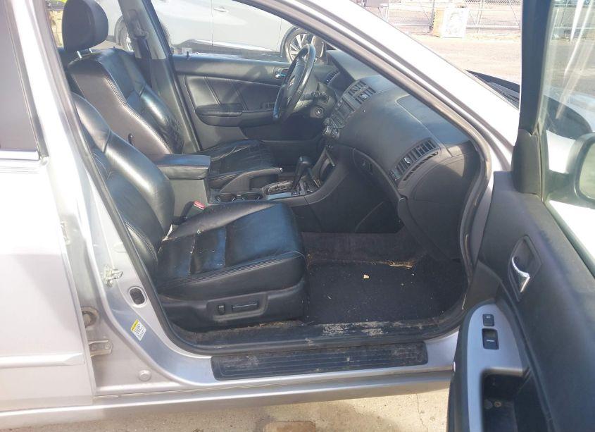 Photo 5 of 2004 Honda Accord 3.0 EX (VIN 1HGCM66554A065323)