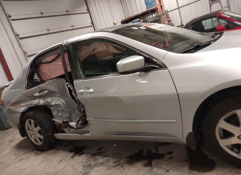 Photo 14 of 2005 Honda Accord 3.0 EX (VIN 1HGCM66555A003180)