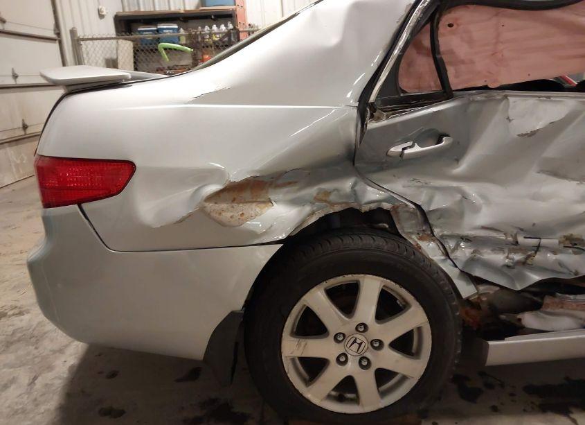 Photo 19 of 2005 Honda Accord 3.0 EX (VIN 1HGCM66555A003180)