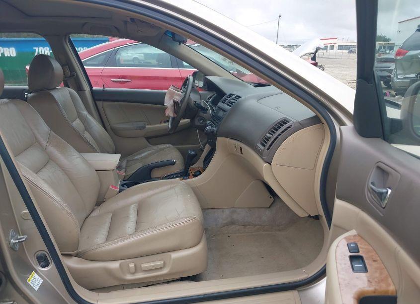 Photo 5 of 2005 Honda Accord 3.0 EX (VIN 1HGCM66555A023767)