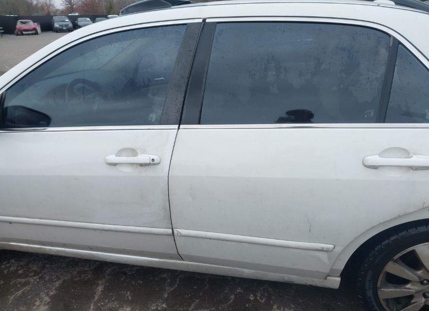 Photo 15 of 2006 Honda Accord 3.0 EX (VIN 1HGCM66556A034611)