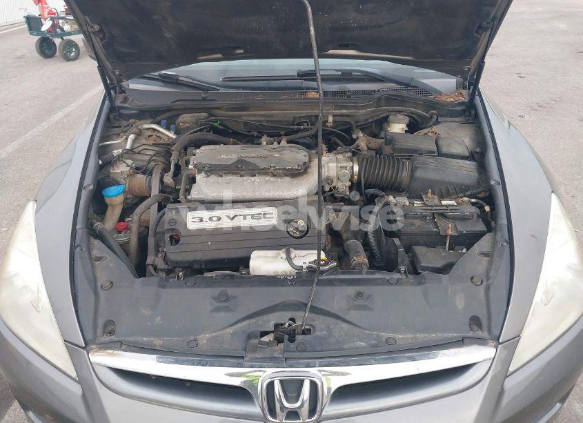 Photo 10 of 2006 Honda Accord 3.0 EX (VIN 1HGCM66556A060092)