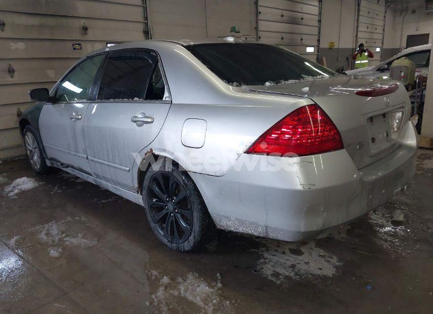 Photo 3 of 2007 Honda Accord 3.0 EX (VIN 1HGCM66557A002646)