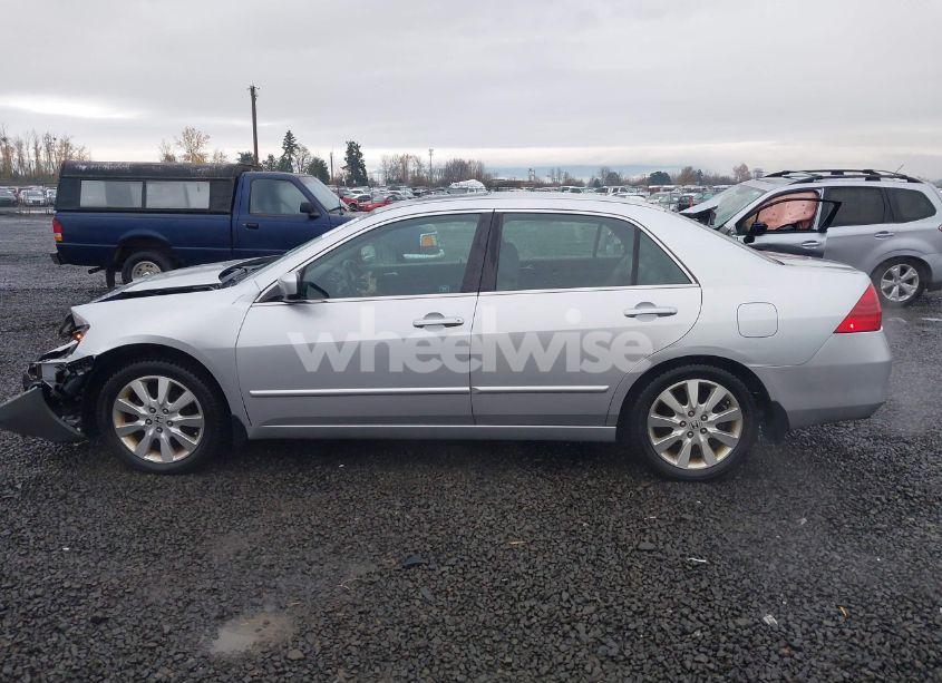 Photo 15 of 2007 Honda Accord 3.0 EX (VIN 1HGCM66557A009726)