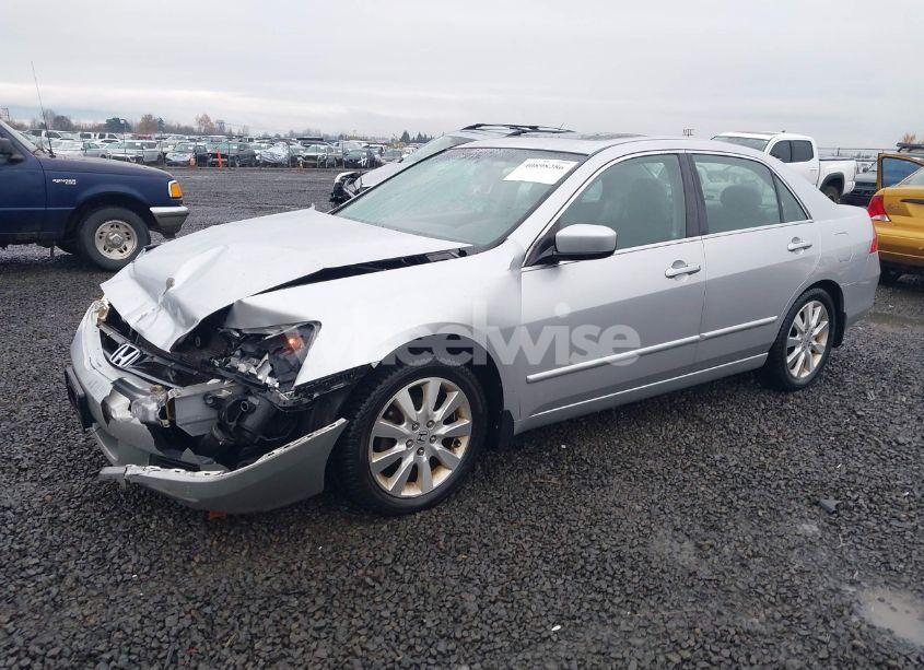 Photo 2 of 2007 Honda Accord 3.0 EX (VIN 1HGCM66557A009726)