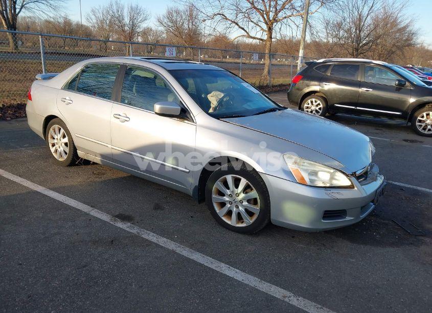 2007 Honda Accord 3.0 EX (VIN 1HGCM66557A013677) main photo