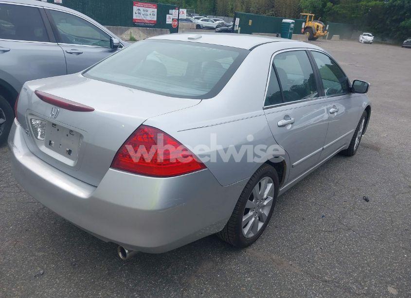 Photo 4 of 2007 Honda Accord 3.0 EX (VIN 1HGCM66557A030253)