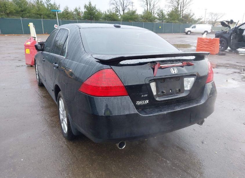 Photo 3 of 2007 Honda Accord 3.0 EX (VIN 1HGCM66557A030608)