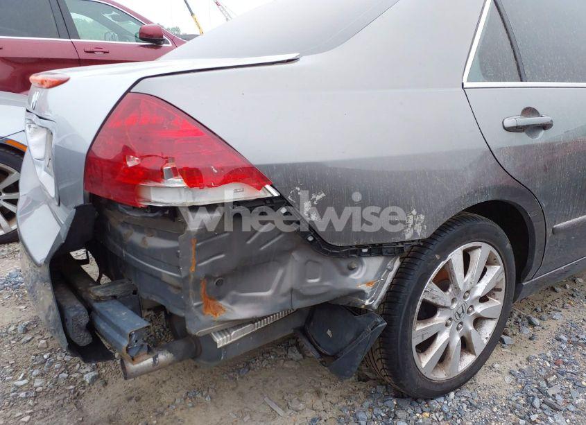 Photo 17 of 2007 Honda Accord 3.0 EX (VIN 1HGCM66557A064158)