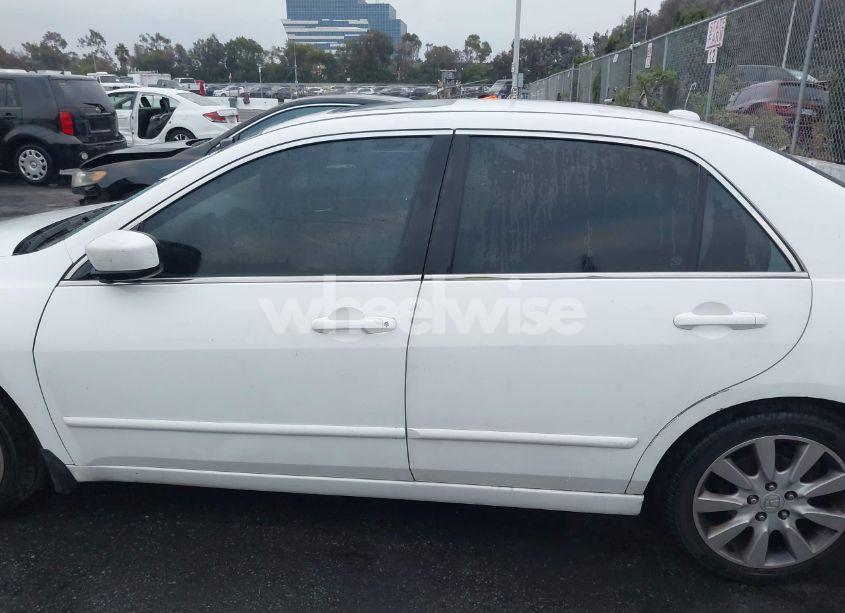 Photo 14 of 2007 Honda Accord 3.0 EX (VIN 1HGCM66557A079761)