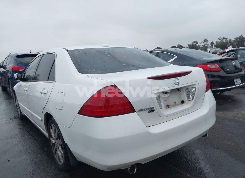 Photo 16 of 2007 Honda Accord 3.0 EX (VIN 1HGCM66557A079761)
