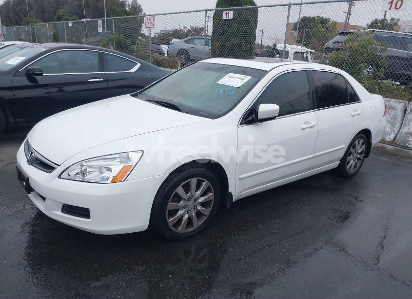 Photo 2 of 2007 Honda Accord 3.0 EX (VIN 1HGCM66557A079761)