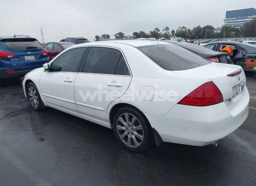Photo 3 of 2007 Honda Accord 3.0 EX (VIN 1HGCM66557A079761)