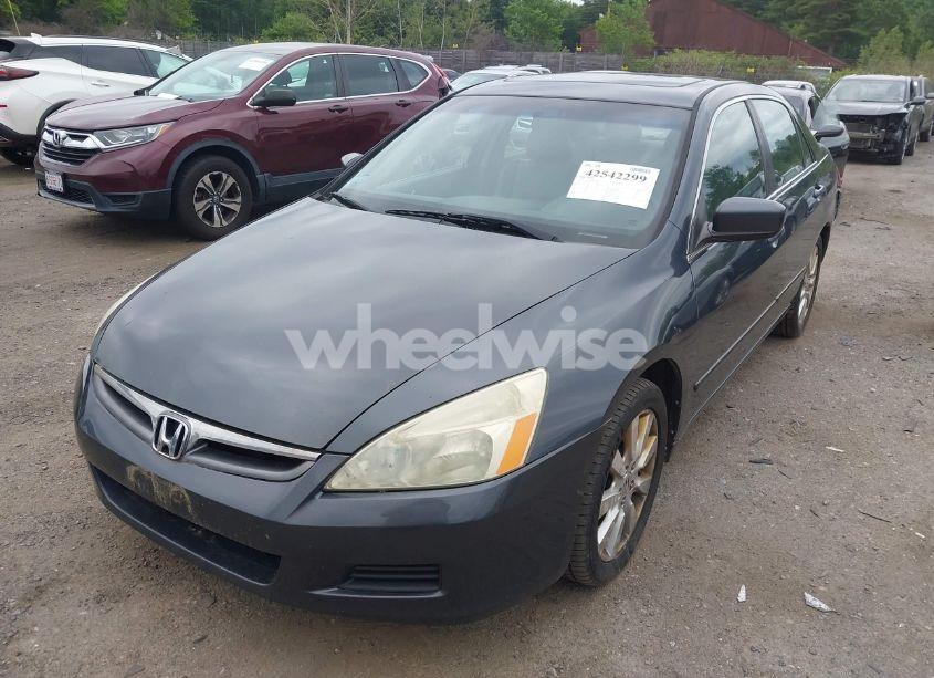 Photo 2 of 2007 Honda Accord 3.0 EX (VIN 1HGCM66557A093496)