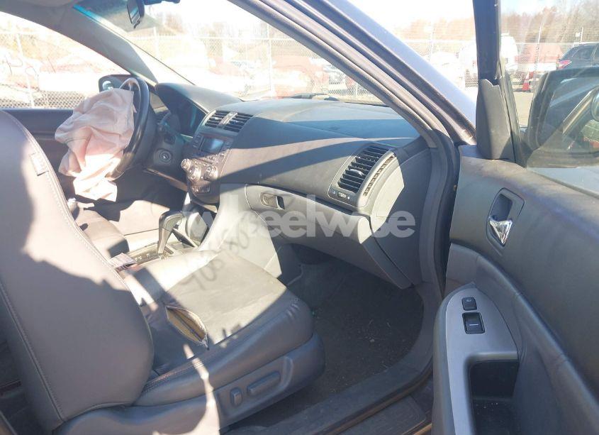 Photo 5 of 2007 Honda Accord 3.0 EX (VIN 1HGCM66557A099010)