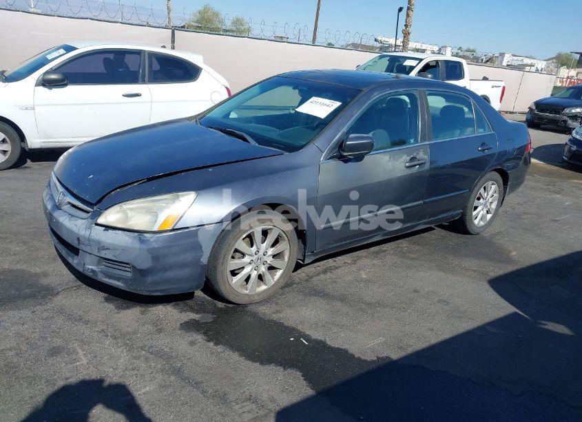 Photo 2 of 2007 Honda Accord 3.0 EX (VIN 1HGCM66557A100754)
