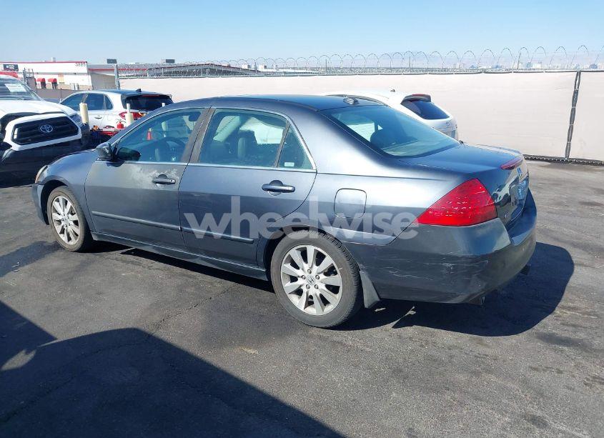 Photo 3 of 2007 Honda Accord 3.0 EX (VIN 1HGCM66557A100754)