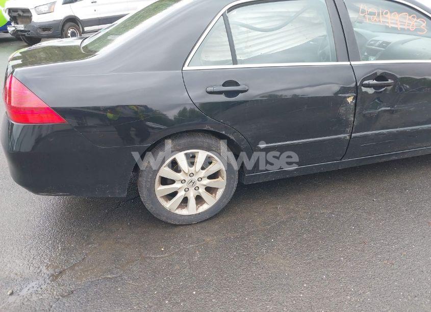 Photo 17 of 2007 Honda Accord 3.0 EX (VIN 1HGCM66557A101323)