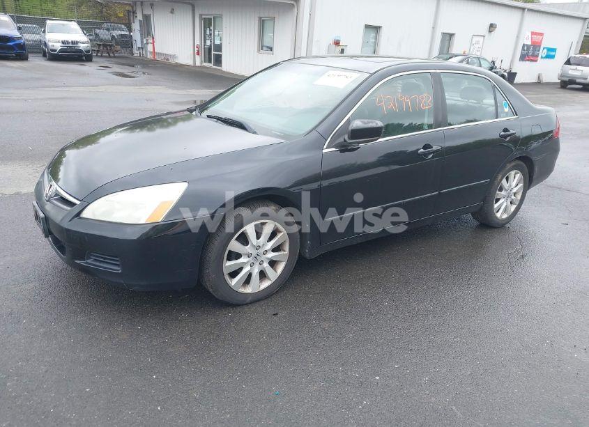 Photo 2 of 2007 Honda Accord 3.0 EX (VIN 1HGCM66557A101323)