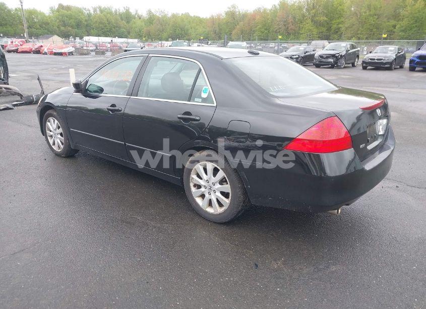 Photo 3 of 2007 Honda Accord 3.0 EX (VIN 1HGCM66557A101323)