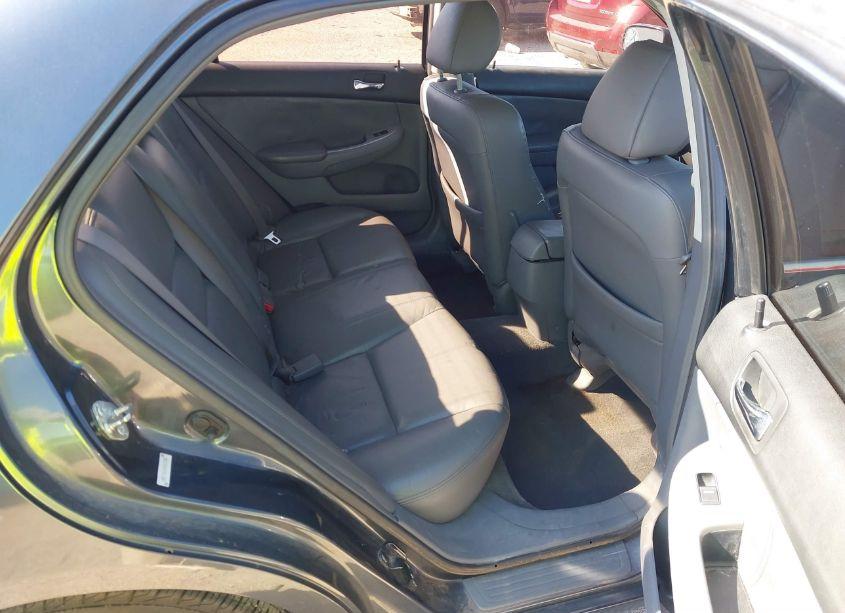 Photo 8 of 2003 Honda Accord 3.0 EX (VIN 1HGCM66563A019336)