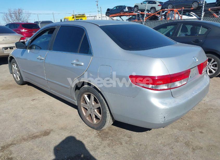 Photo 3 of 2003 Honda Accord 3.0 EX (VIN 1HGCM66563A035357)