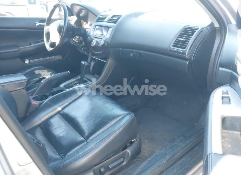 Photo 5 of 2003 Honda Accord 3.0 EX (VIN 1HGCM66563A035357)