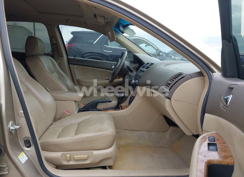 Photo 5 of 2003 Honda Accord 3.0 EX (VIN 1HGCM66563A103477)