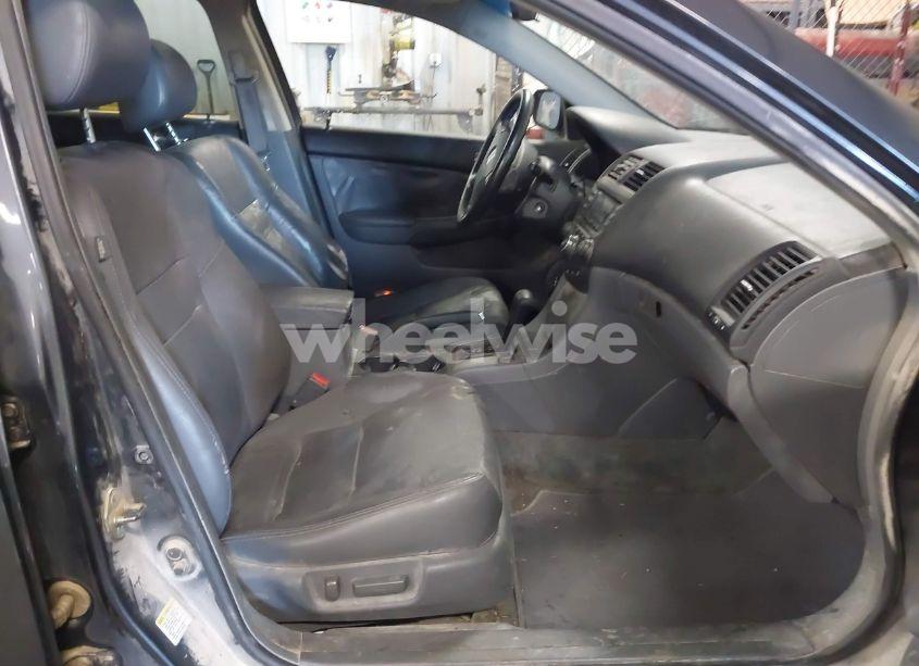 Photo 5 of 2004 Honda Accord 3.0 EX (VIN 1HGCM66564A009407)