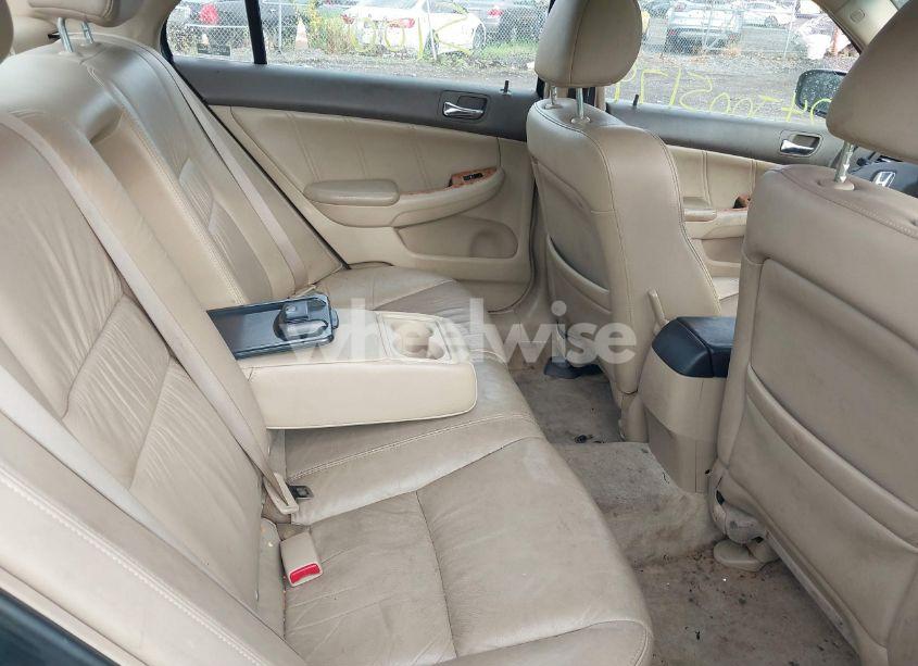 Photo 8 of 2004 Honda Accord 3.0 EX (VIN 1HGCM66564A104372)
