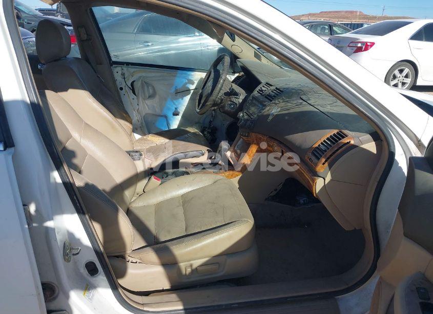 Photo 5 of 2005 Honda Accord 3.0 EX (VIN 1HGCM66565A000515)