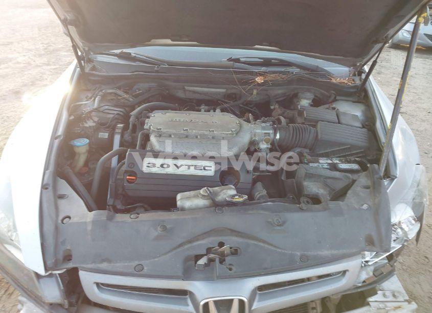 Photo 10 of 2005 Honda Accord 3.0 EX (VIN 1HGCM66565A009523)